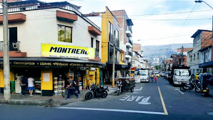 Ferretería Montreal exterior